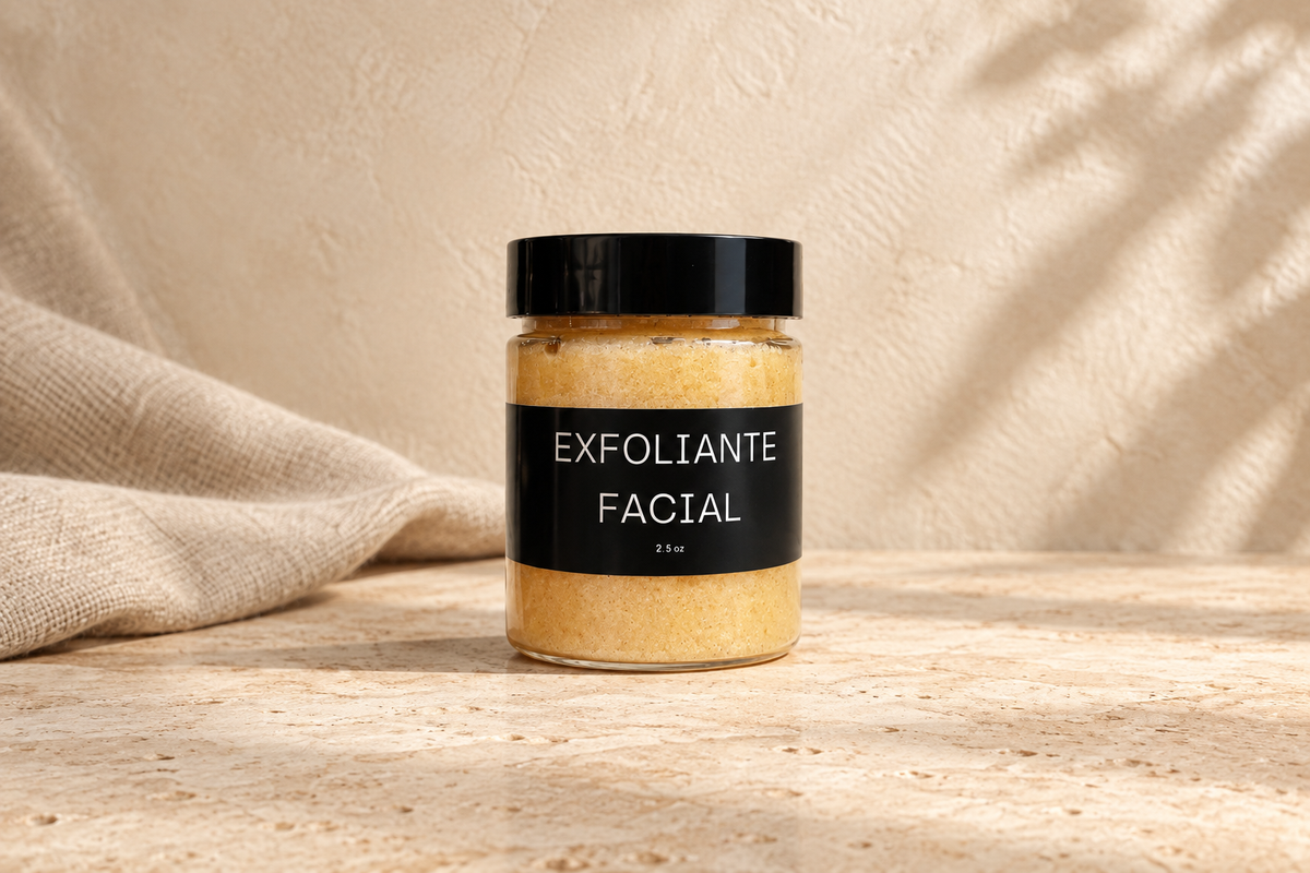 Exfoliante facial sobre fondo boho