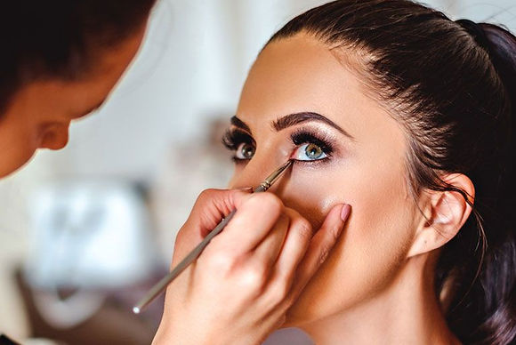 Cabello y Maquillaje