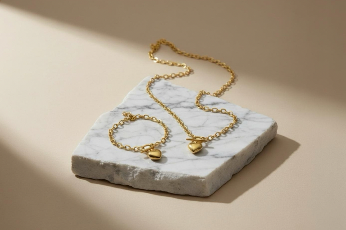 Conjunto de Collar y Pulsera de Corazón